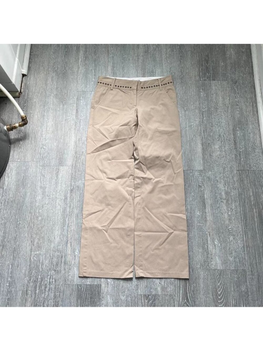 Beige / Tan Vintage “BCBG MAXAZRIA” Low-Rise / Wide Leg Y2K Pants